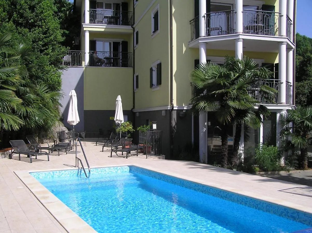 Villa Marija Apartments Opatija